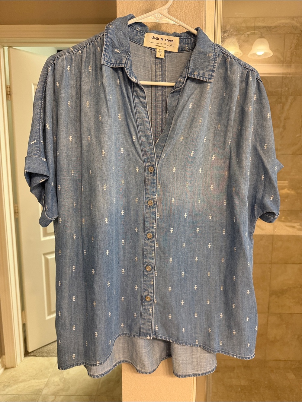 Anthropologie Cloth & Stone chambray button-front top